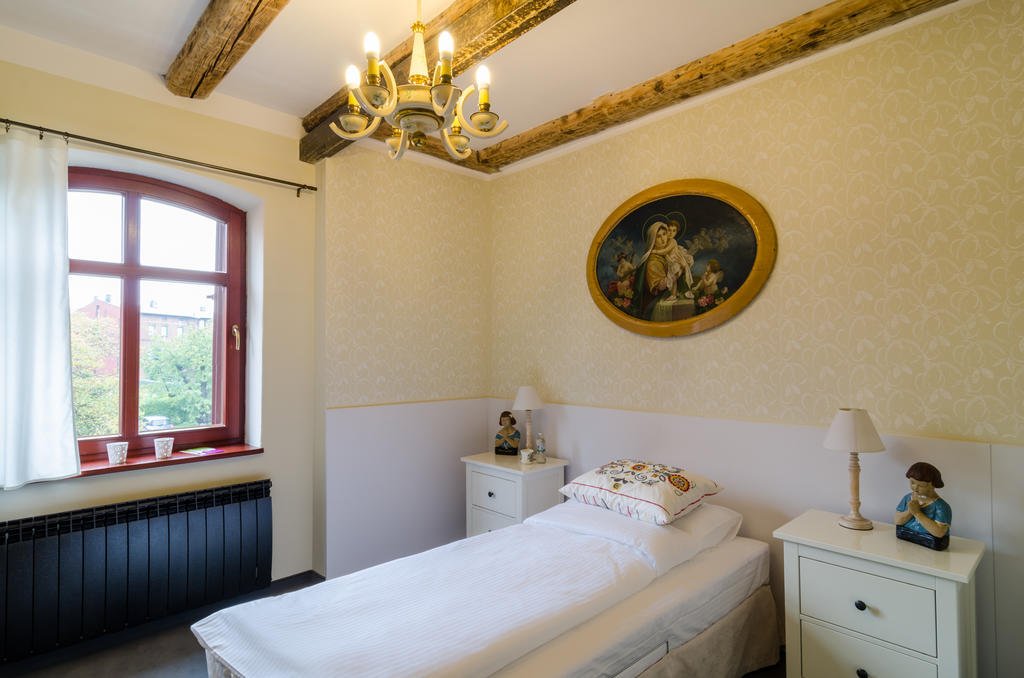 Stara Piekarnia Apartman Bytom Szoba fotó